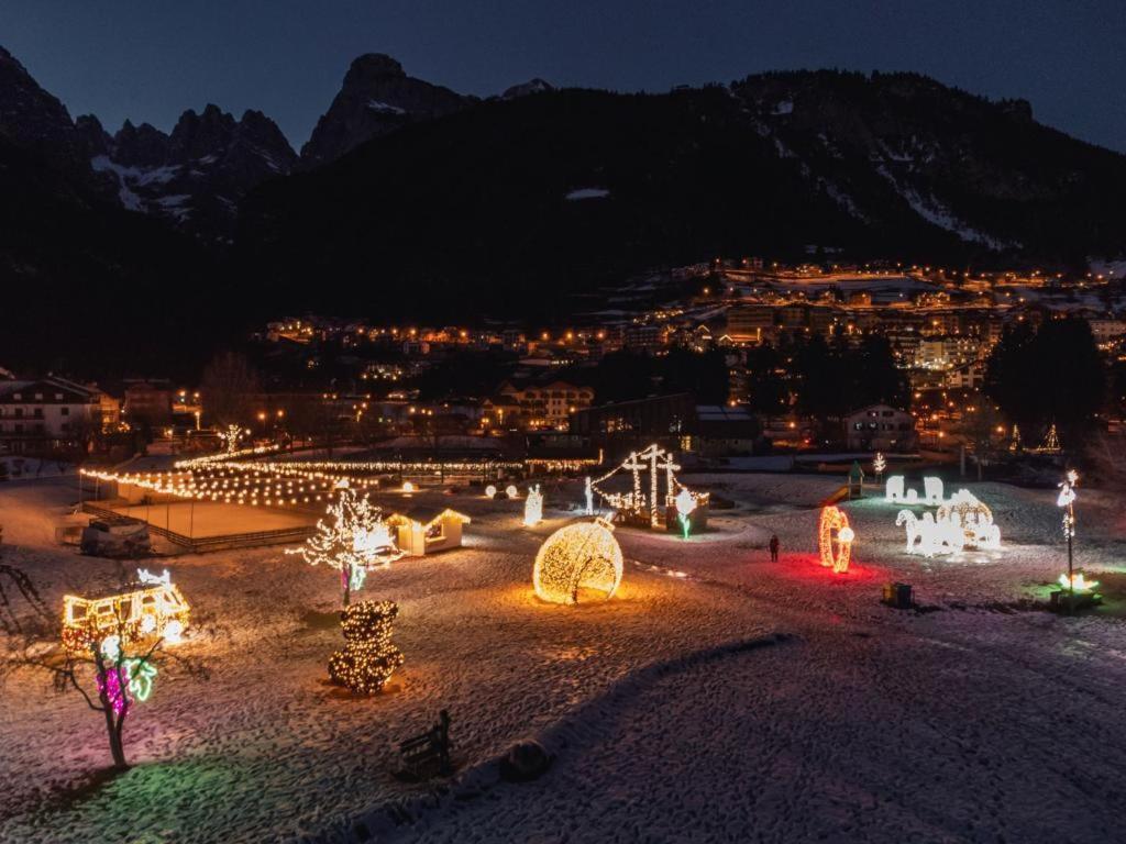 Hotel Aurora Molveno Exteriör bild