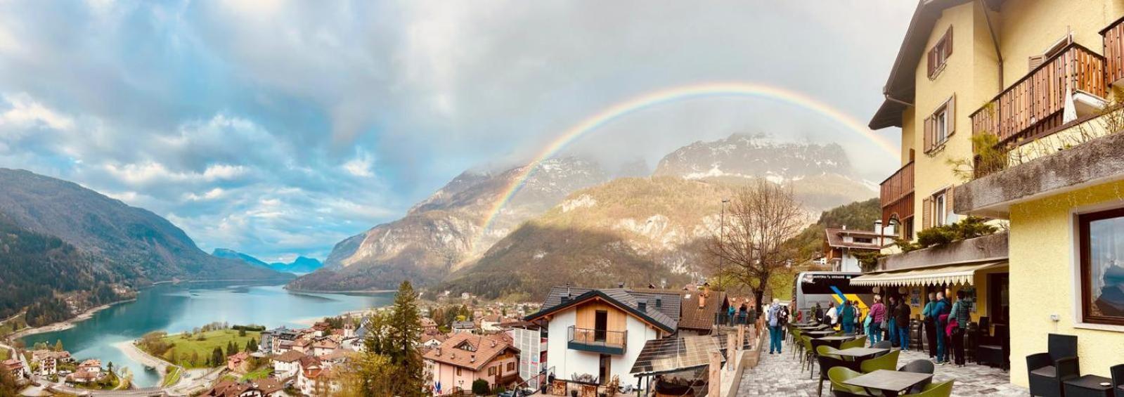 Hotel Aurora Molveno Exteriör bild