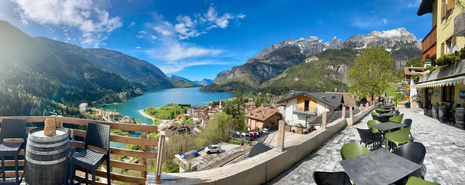 Hotel Aurora Molveno Exteriör bild
