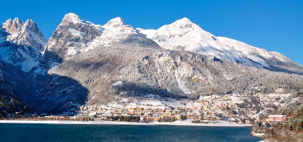 Hotel Aurora Molveno Exteriör bild